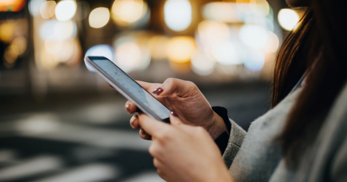 4 Ways to stop yourself from scrolling social media all day