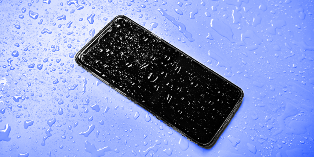 Lost phone returned to owner after 12 months in Ontario River