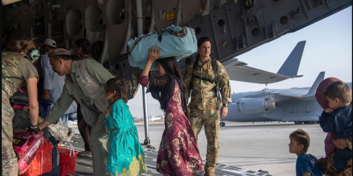 Kabul airport blasts: Australia halts ongoing evacuation mission amid fears of further attacks