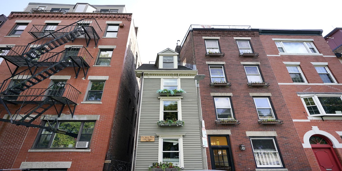 'Skinny House' named property in Boston sells for $1.25 million