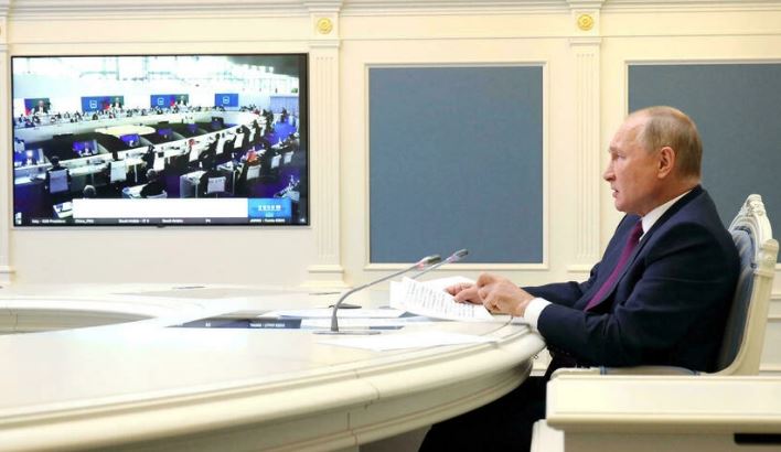 Putin lashes out at G20 over vaccines