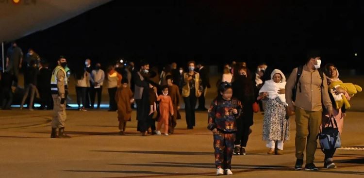 Afghan evacuees arrive in Spain
