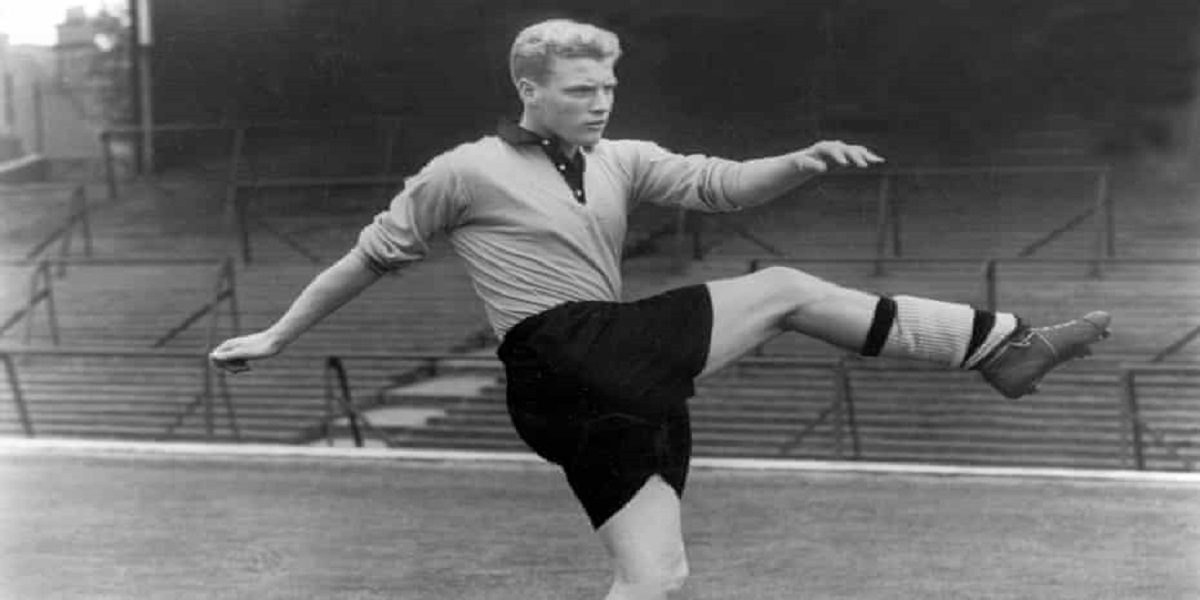 Former Wolves and England midfielder Flowers dies