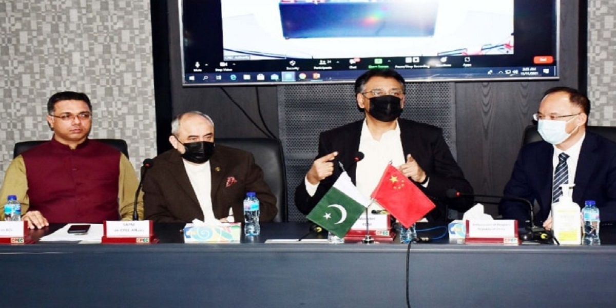 China applauds CPEC Authority's briefing to Chinese firms on investment options