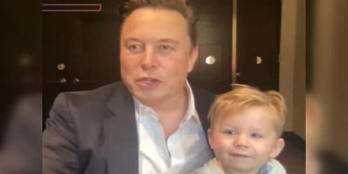 Elon Musk's baby X A-XII joins the presentation on video call win hearts