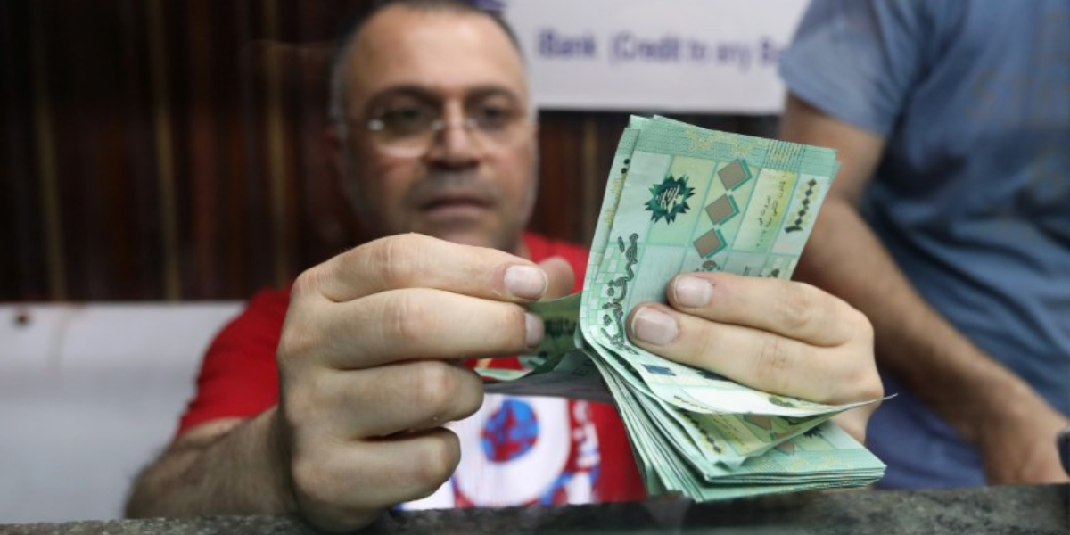 Lebanese currency drops to new low
