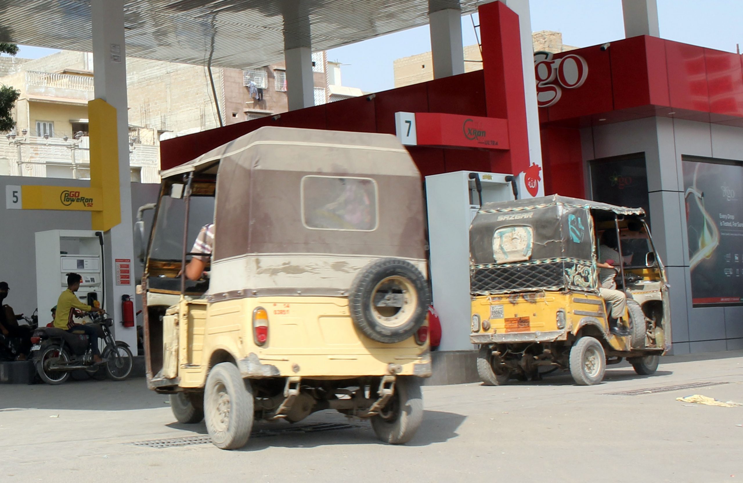 Petrol pumps across the country to remain closed on Nov 25 due to strike