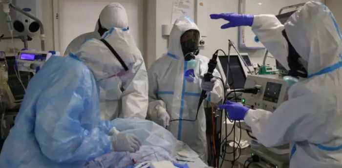 UK records another 40,004 new coronavirus cases