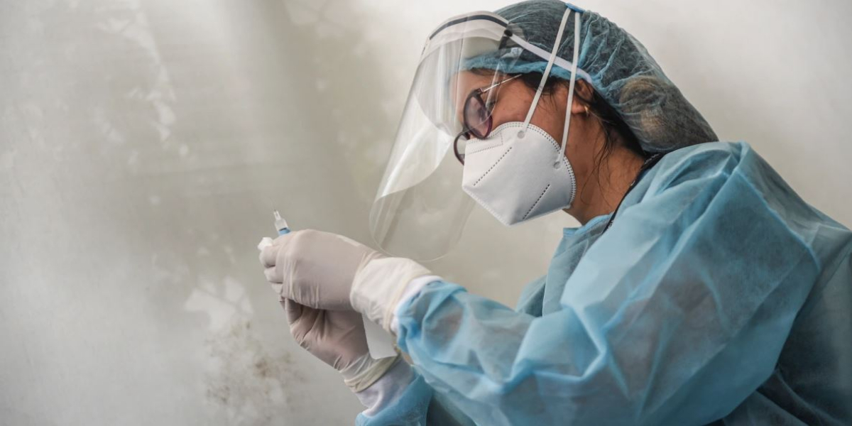 Over 206 mln Chinese aged 60 and older complete COVID-19 vaccination