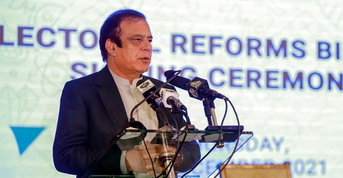 Shibli Faraz Radio Pakistan