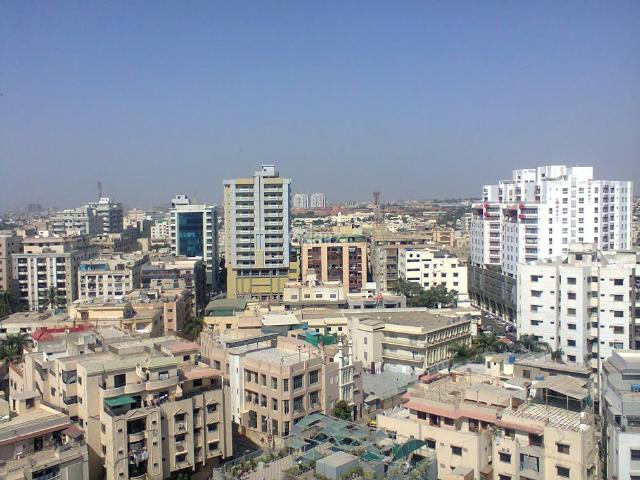 lahore unplanned growth buildings