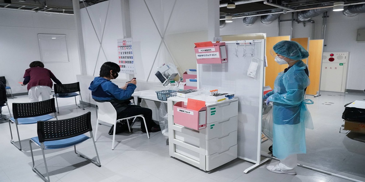 Japan secures more quarantine rooms for returnees amid Omicron threat