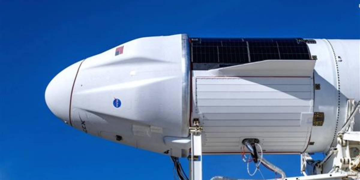 Dragon cargo capsule returns from ISS with more than two tons of freight
