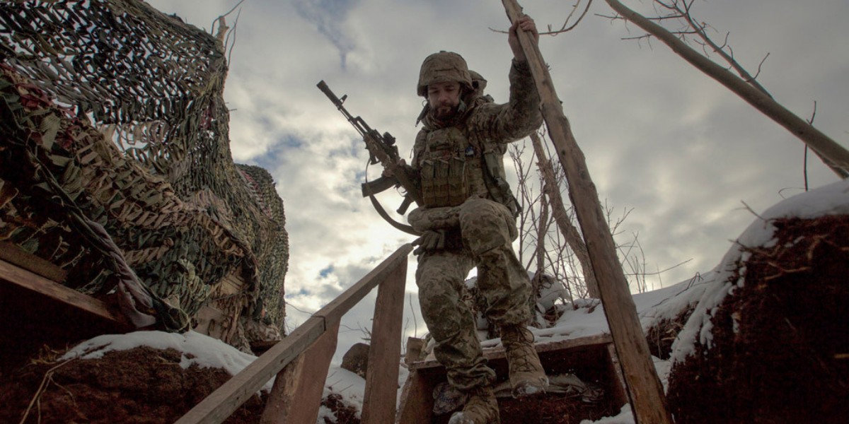 Russia, Ukraine hold talks as US warns of invasion