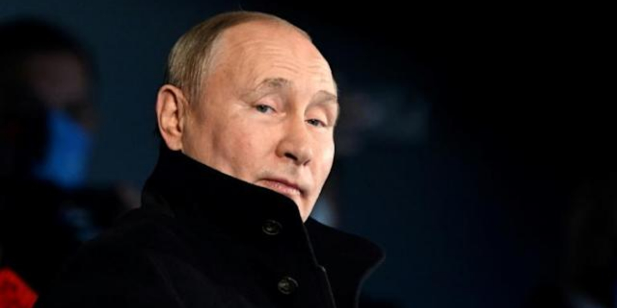 Ukraine plays down Russian invasion fears as US sounds alarm