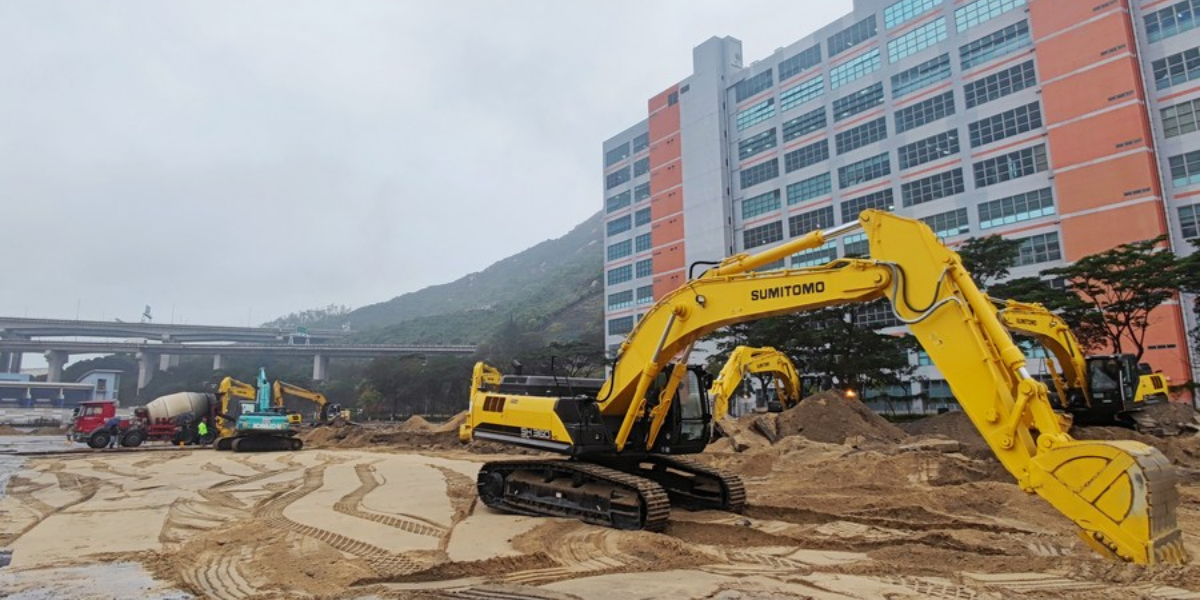 Mobile cabin COVID-19 hospitals supported by mainland being constructed in Hong Kong