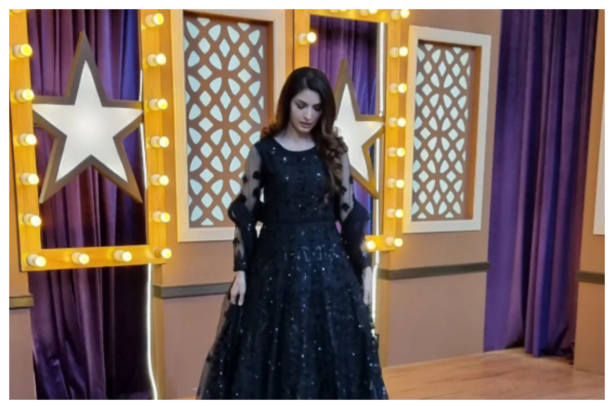 Saeeda Imtiaz looks breathtaking in new alluring picture