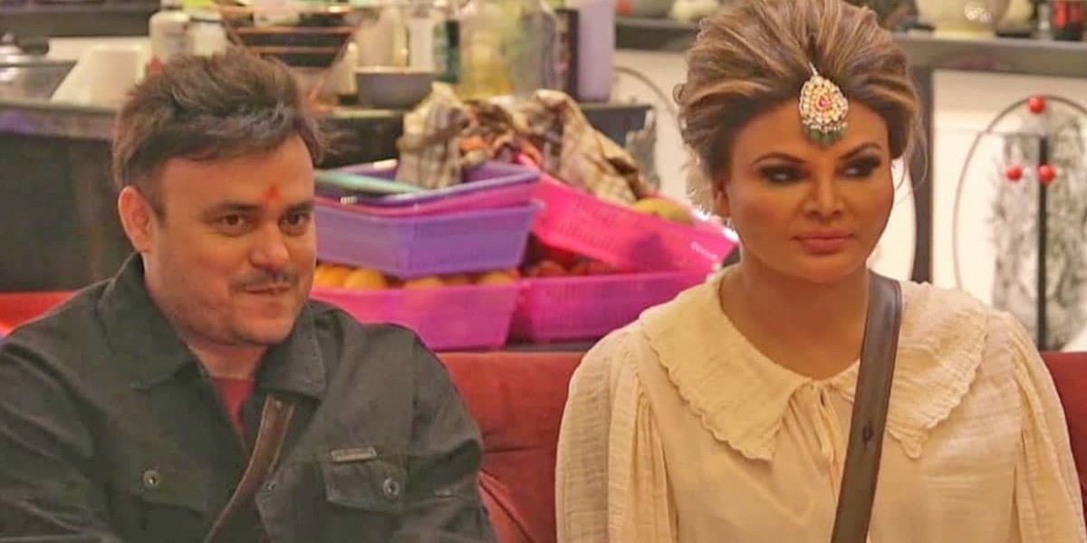 Rakhi Sawant announces split with Ritesh Singh