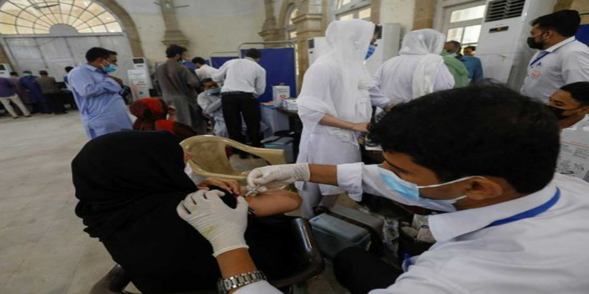 Pakistan reports 105 new COVID-19 cases