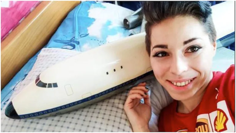 toy plane