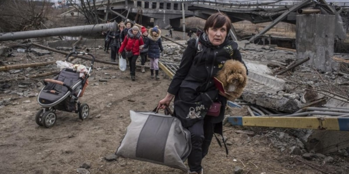 Russia says to open humanitarian corridors from Mariupol
