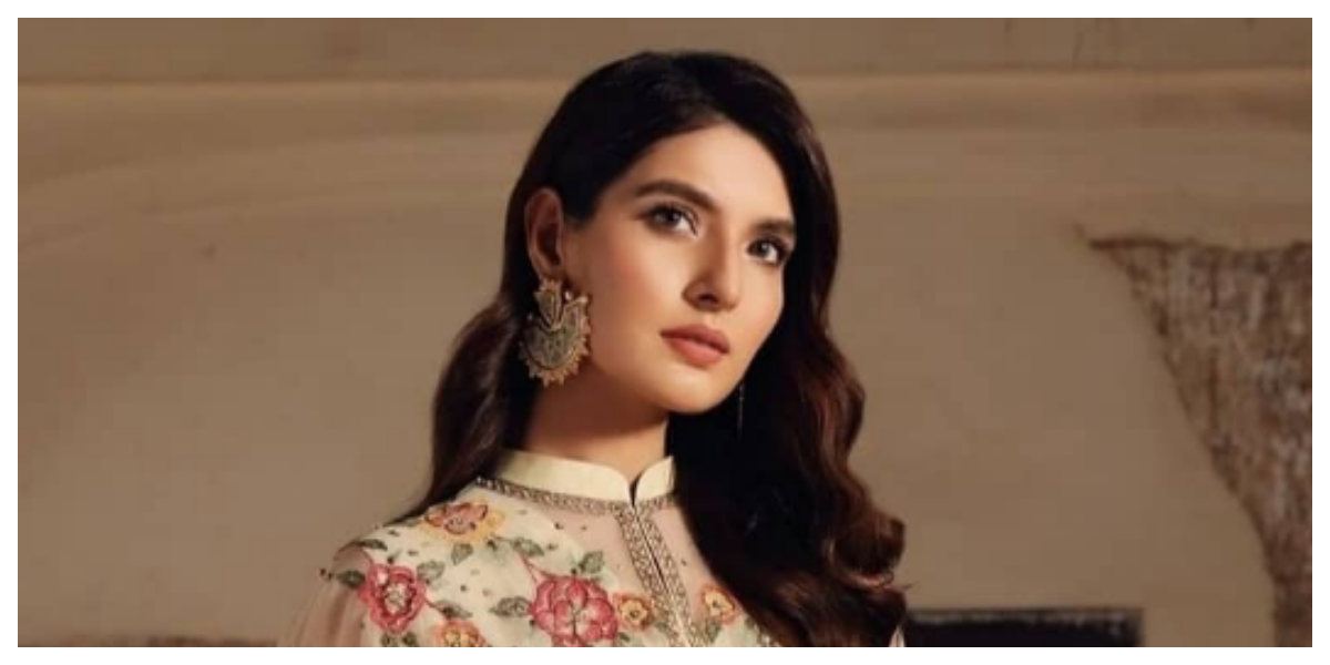 Saeeda Imtiaz’s new photo makes round on social media