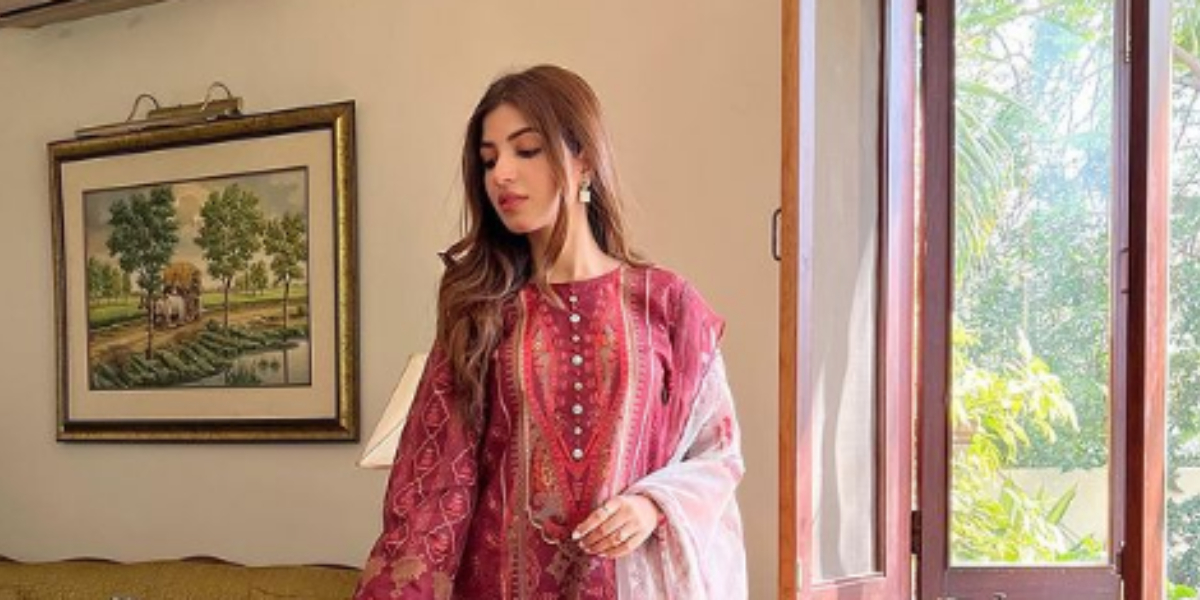 Kinza Hashmi's