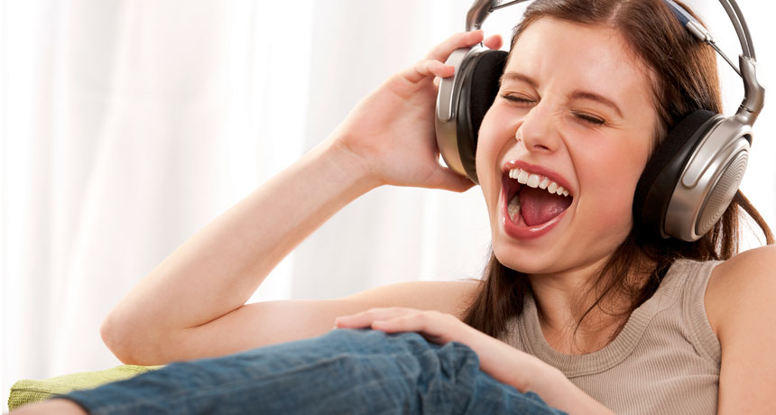 Over 1 billion young people at risk of hearing loss due to loud music: WHO