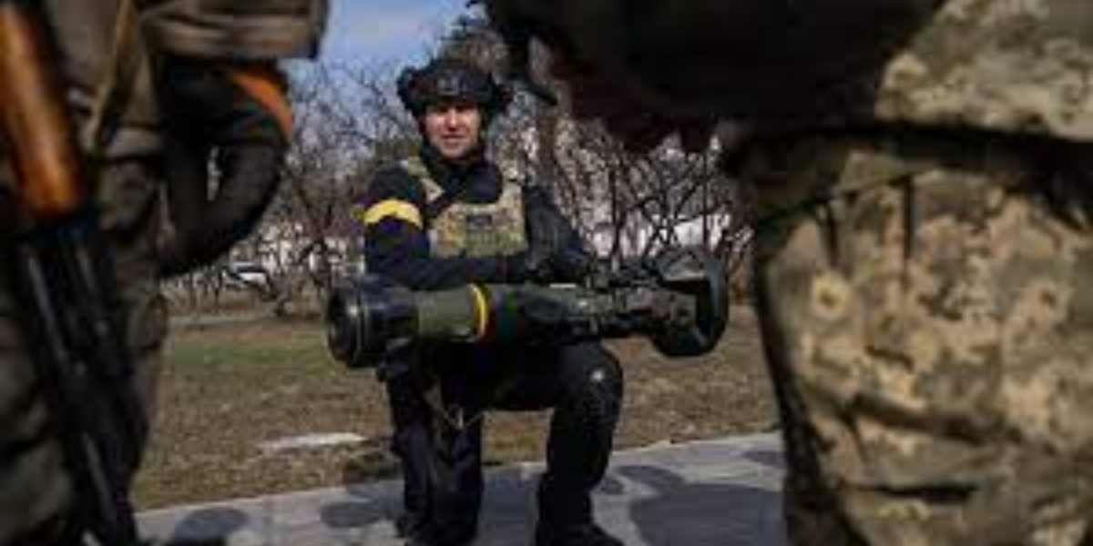 Ukraine is expected to request heavy weapons when U.S. officials visit Kyiv