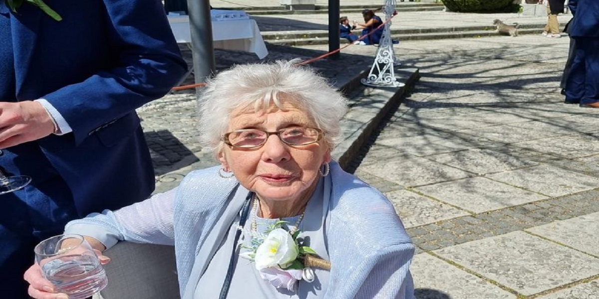 WizzAir transports disabled nan to wrong country, costing her £700