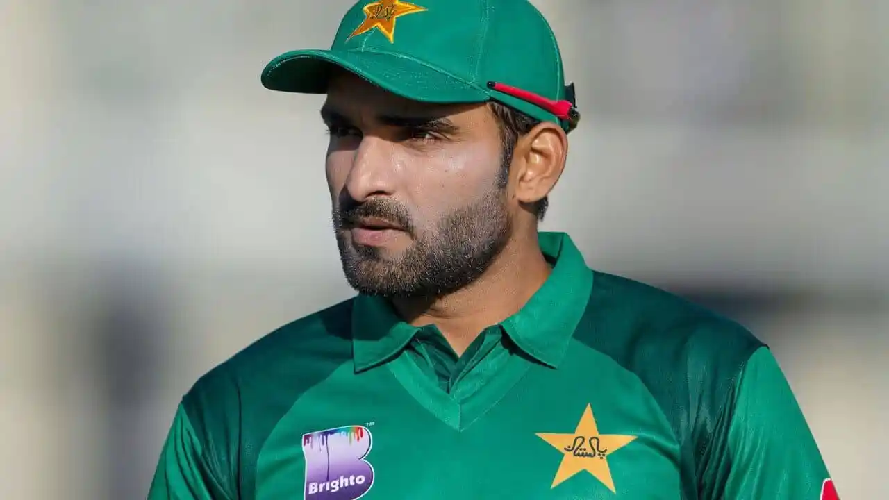 Cricketer Asif Ali has been challaned for violating traffic rules