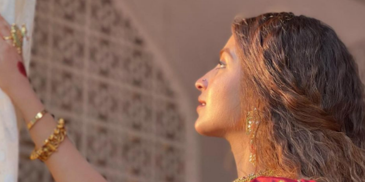 Kinza Hashmi’s new photo makes round on social media