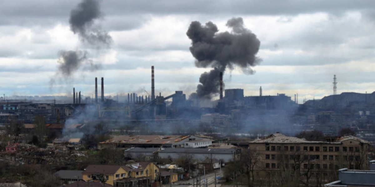 Assault on Azovstal is still going on, with Ukrainian troops under heavy fire