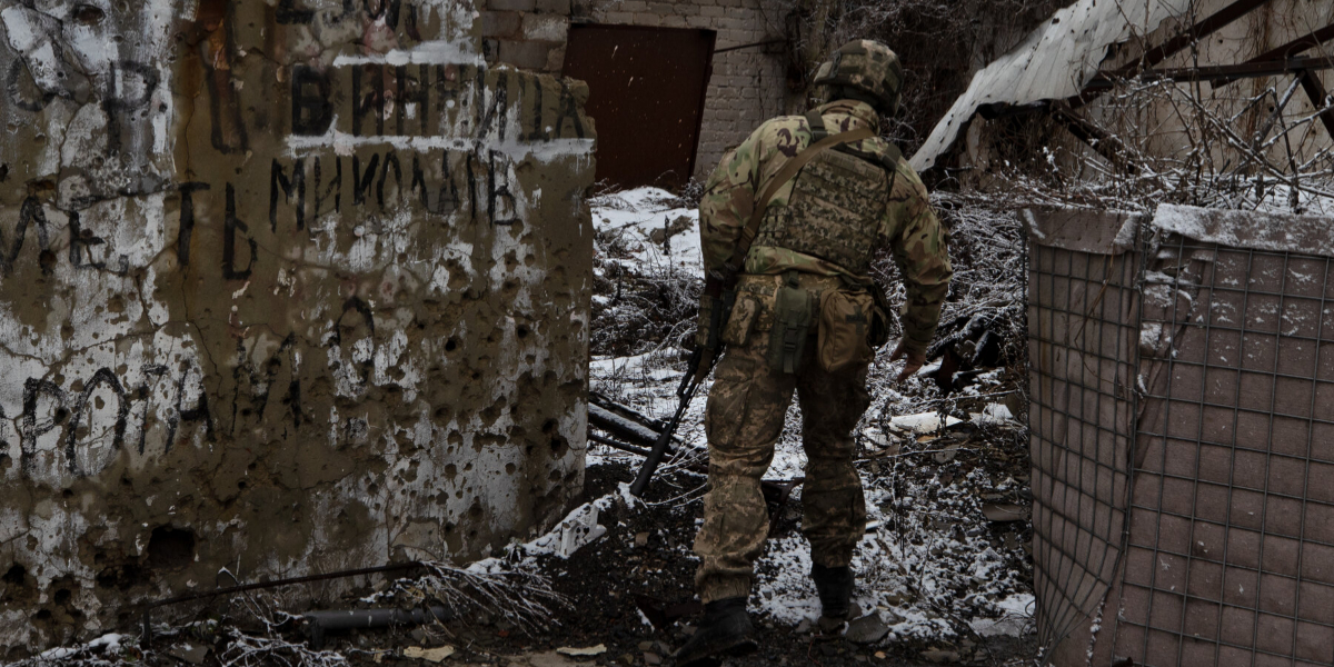 Ukraine denies "false reports" that Russian troops had crossed the administrative border of the Luhansk province