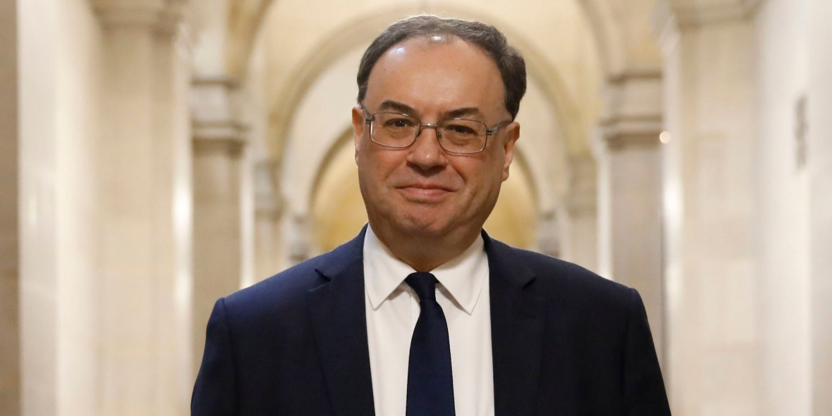 Bank of England governor advises high earners not to seek for a raise in the salary
