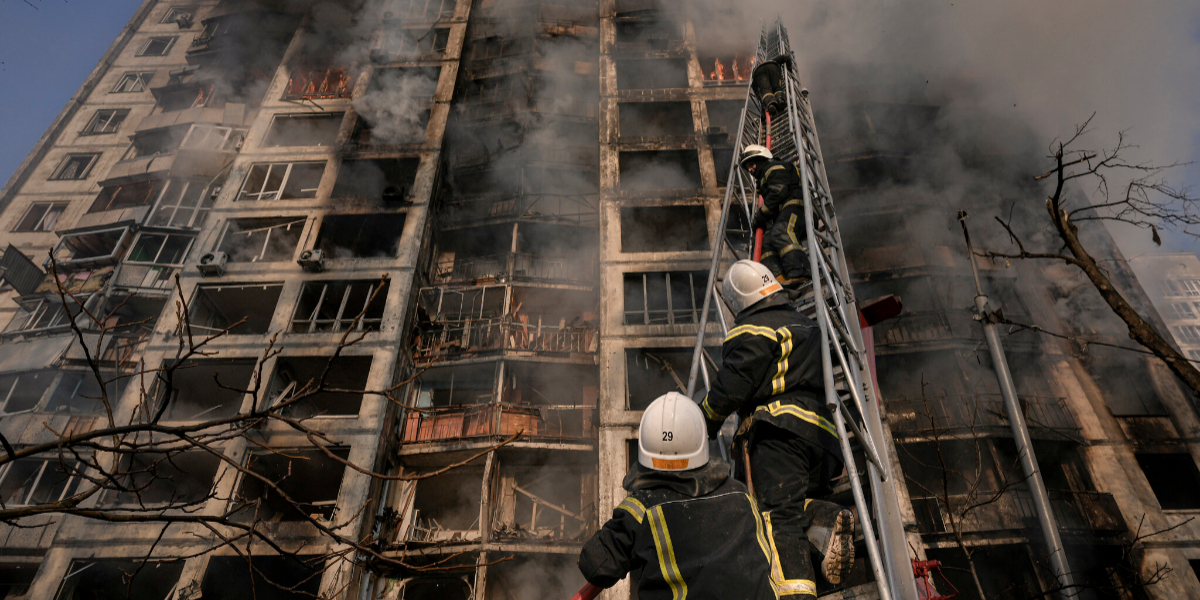 Russia attacks Mariupol plant