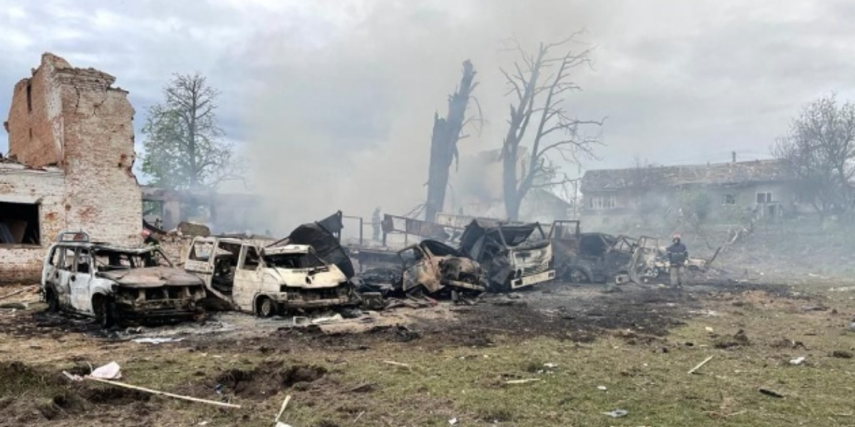 Report: Several airstrikes are launched at Chernihiv region