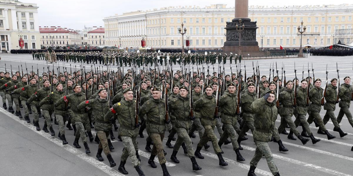 Russia which is struggling in Ukraine is allowing over-40s to join the army
