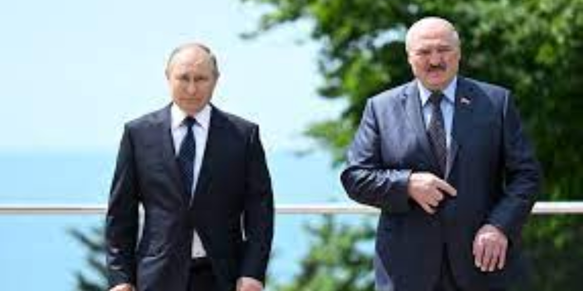 Lukashenko establishes a new military command in Belarus's south for borders of Ukraine