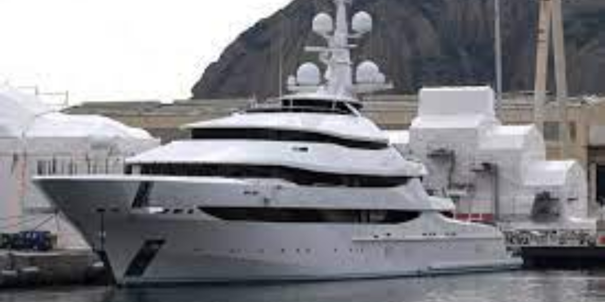 Russian oligarchs' boats are "going dark" in order to evade sanctions, according to the media