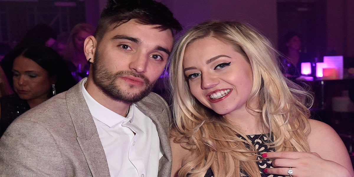 tom-parker-with-wife