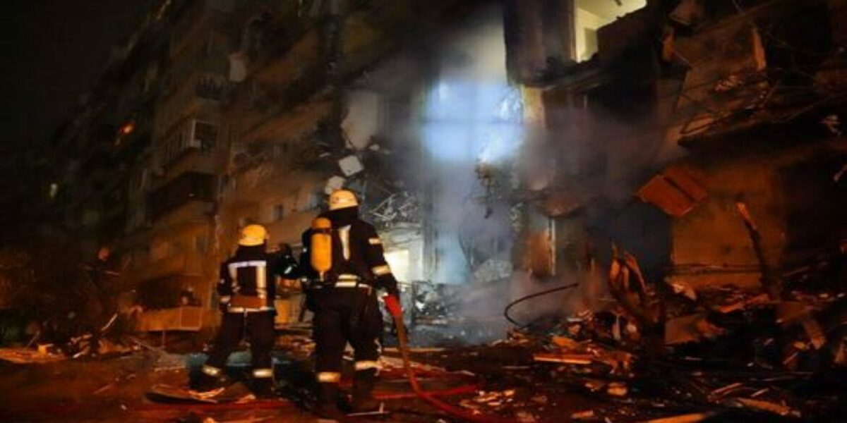 Explosions rock Ukraine's capital, \