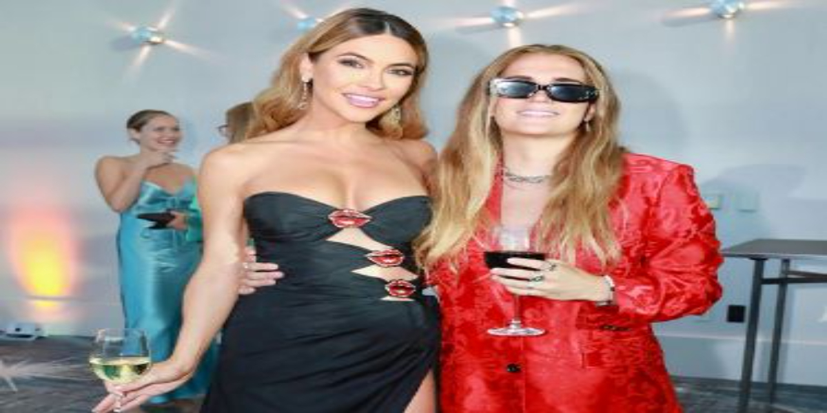 Date at the G'Day AAA Arts Gala, Chrishell Stause and G Flip get cosy