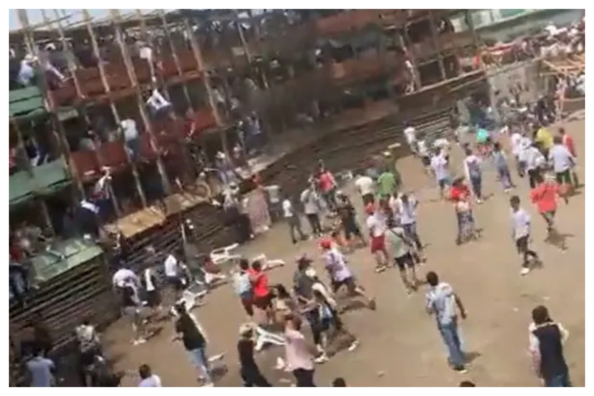 stadium stands collapsed colombia