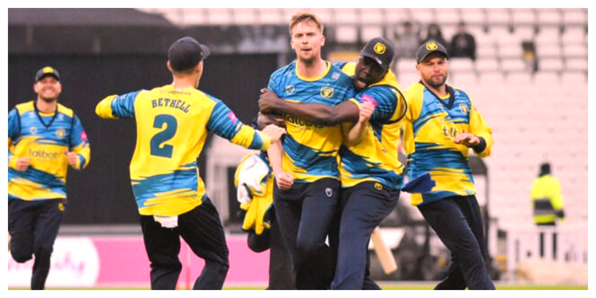 Wayne Madsen leads the Falcons' push as Derbyshire rise to fourth place.
