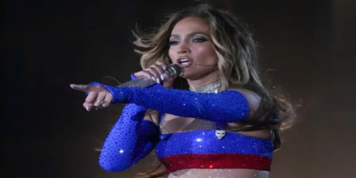 Jennifer Lopez Performs at the L.A. Dodgers Foundation Gala, Raising $3.6 Million