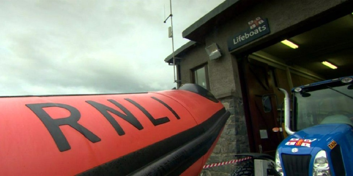 Rowing crew rescued off the Antrim coast