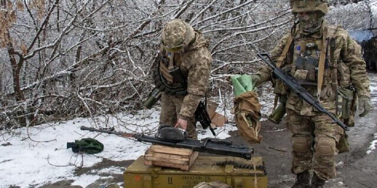 Ukrainian troops to leave battered city