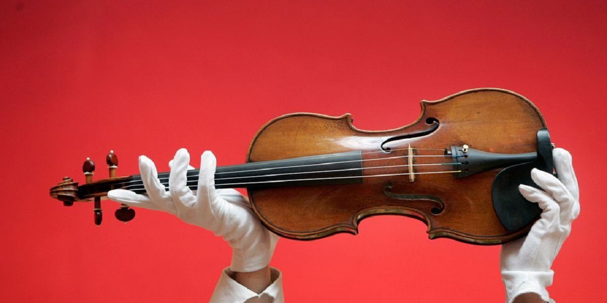 Stradivari violin