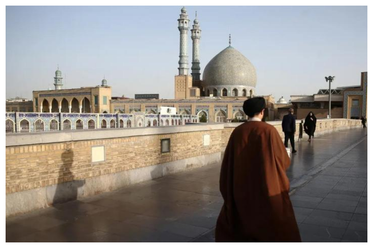Shiite cleric shot
